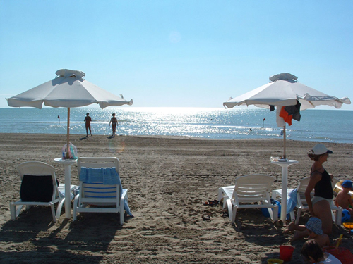  SPIAGGIA CON RIFLESSI 